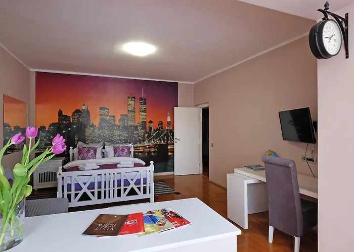 Sava Square Apartment